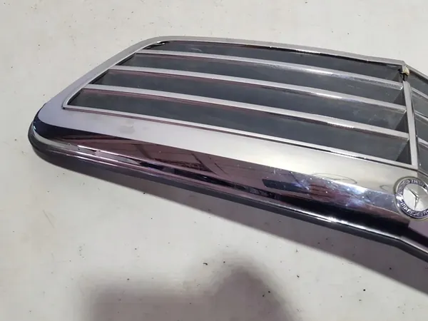 Griglia anteriore Mercedes W212 A2128800183 image 7