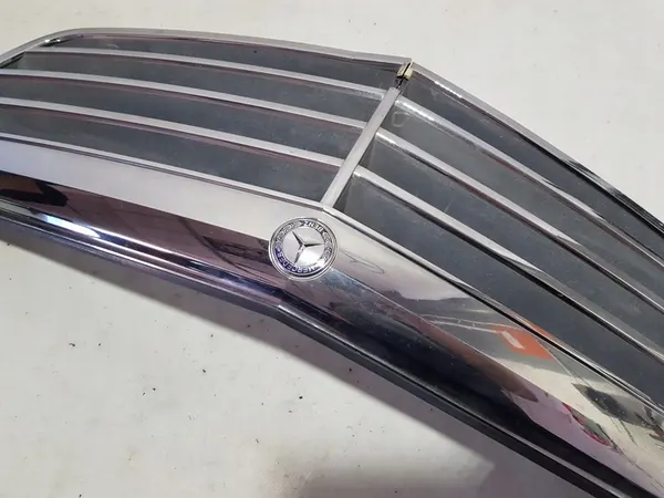 Griglia anteriore Mercedes W212 A2128800183 image 8