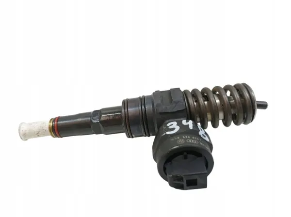 Spolarpump OEM 038130073F för VW Golf IV 1.9 TDI image 2