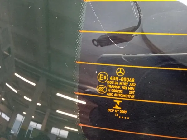 Mercedes B-Klasse W246 Heckklappenscheibe OEM Ambit-985535- image 4