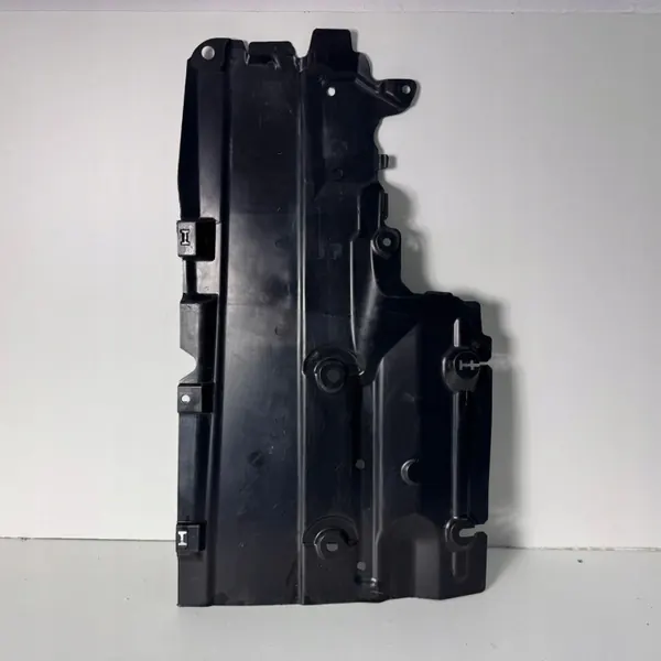Protector de chasis Dacia OE JPF748141818R - Usado image 3