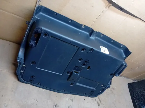 Bodenschutzplatte OEM 9837923180 für Citroen Ami image 3