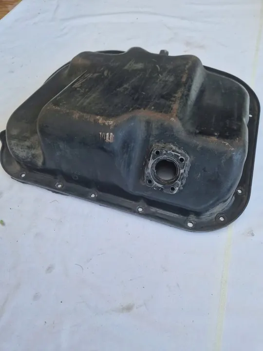 Oljepanna Toyota RAV4 IV 2013-2018 image 3