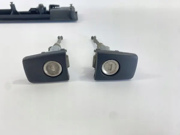 Jeu d'inserts de serrure OEM WKŁADKI/SDV10499 Mercedes image 10