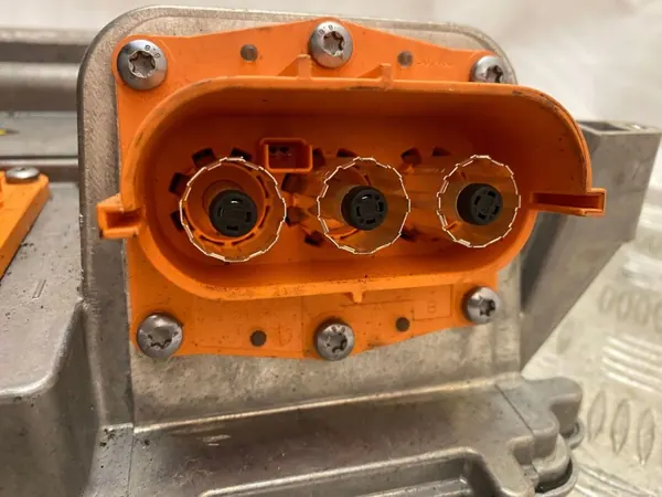 Inversor Volvo XC90 2020 OEM 32223646 Usado image 3