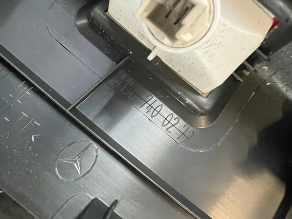 MERCEDES GLA LIFT 17-19 W156 X156 REVESTIMENTO DO PORTA-MALAS image 5