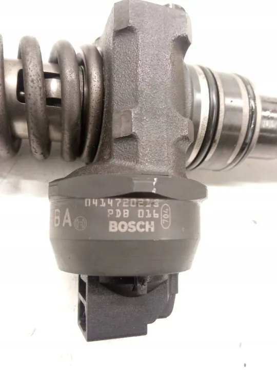 Pompe lave-glace OEM 038130073AG pour VW Touran 1.9 TDI image 4