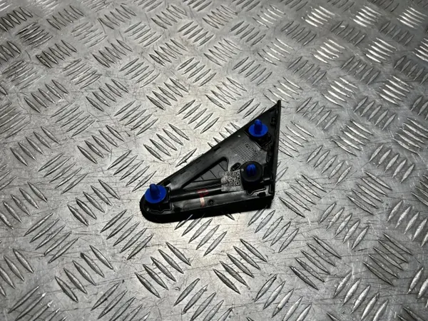 Hyundai I20 III Spatbordafdekking OEM 86212-Q0000 Rechts image 3