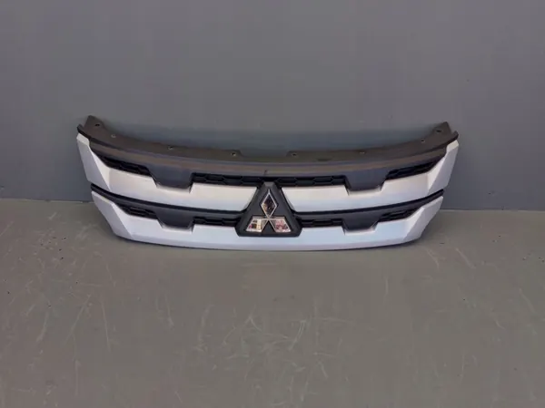 Mitsubishi Outlander 2020 Front Grill 7450B399 image 4