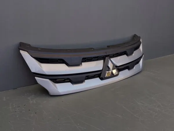 Mitsubishi Outlander 2020 Front Grill 7450B399 image 6