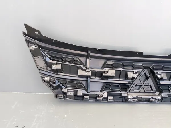 Mitsubishi Outlander 2020 Front Grill 7450B399 image 9