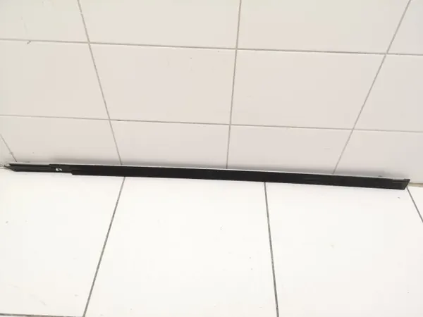 OEM FRC32225 Audi A4/S4 B6 Coupé Vindrutelist image 3