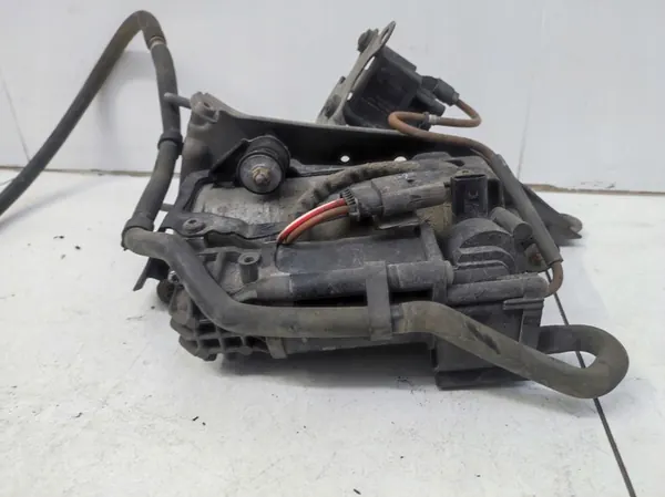 Fjädringskompressor Mercedes E-Class W213 AMG Kombi OEM image 3