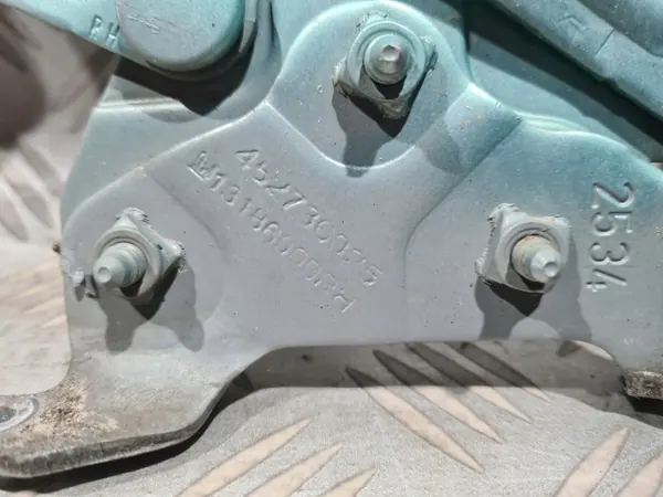 OEM 13186900 13186899 Bisagra de Capó para Opel Corsa E image 5