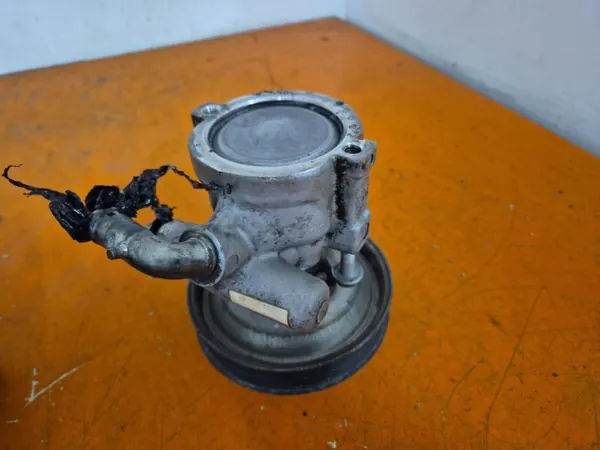 Pompe de direction OEM 26057304 pour Alfa Romeo 147 image 5