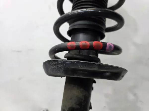 Snodo anteriore destro Audi A3 VW Skoda image 4