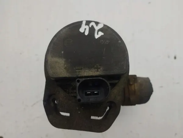 Pompe à eau Mercedes-Benz OEM 02775816 pour E W211 image 4