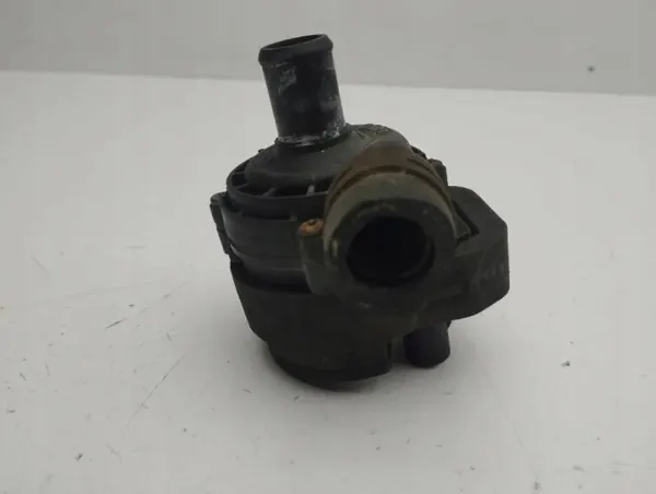 Pompe à eau Mercedes-Benz OEM 02775816 pour E W211 image 7