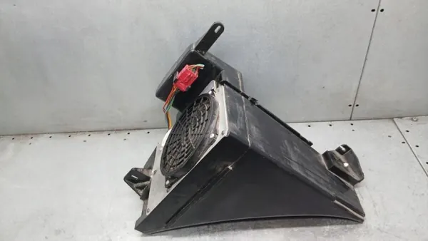 Gebruikte Audison luidspreker OEM 8L0035381G voor Audi A3 8L image 2