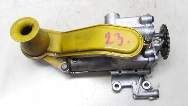 Öljypumppu Volvo XC60 2.4 OEM 31330979 2008-2013 image 7