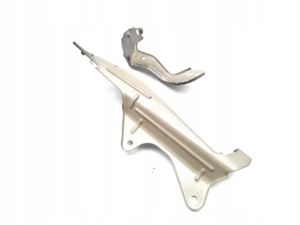 Audi Q4 Kotflügelhalterung vorne links OEM 89A821135 image 5