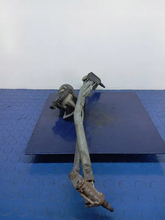 Audi TT 8N framrutetorkarmekanism OEM 8N1955023 image 4