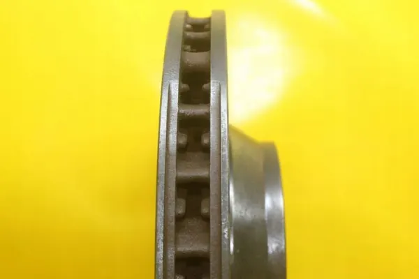 Gebrauchte Vorderbremsscheibe OEM 13203151 Audi Q7 4L image 7
