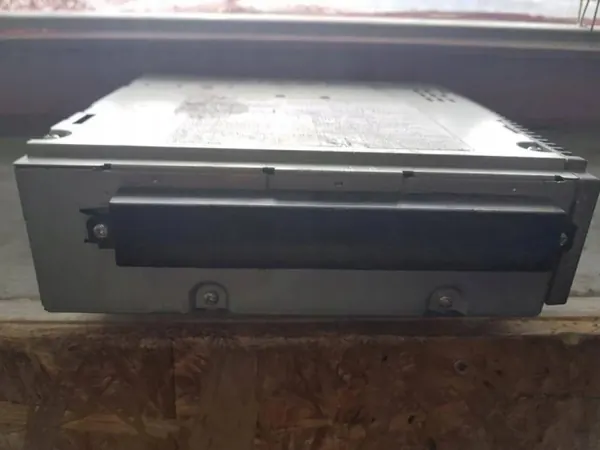 CD-vaihtaja Volvo V50 1.6L Diesel OEM 31260626 image 2