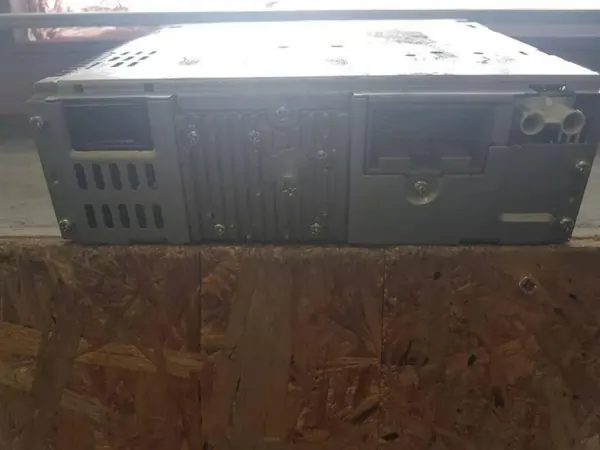 CD-vaihtaja Volvo V50 1.6L Diesel OEM 31260626 image 3