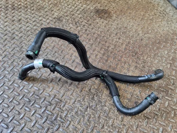 Conduit de refroidisseur d'huile Ford OE JX6P7R081 image 2