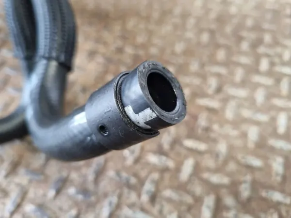 Conduit de refroidisseur d'huile Ford OE JX6P7R081 image 5
