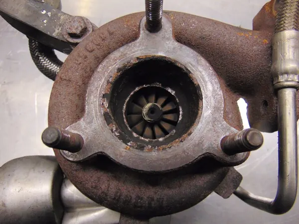 Turboaggregat Audi A2 1.2 TDI image 6