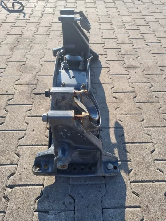 Moottorin kiinnike OEM 21332947 Volvo FH FM 4 Low Deck image 4