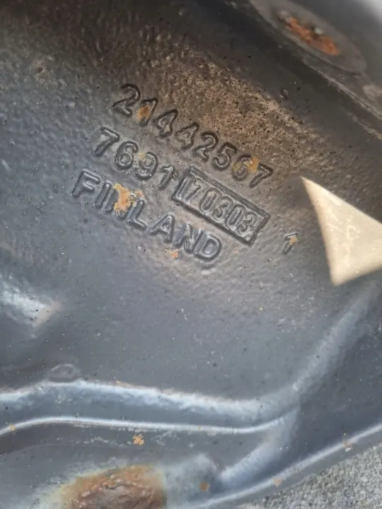 Moottorin kiinnike OEM 21332947 Volvo FH FM 4 Low Deck image 7