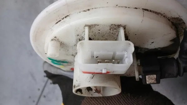 Bomba de combustível Fiat Punto II 99-03 1.2B 51709816 image 5