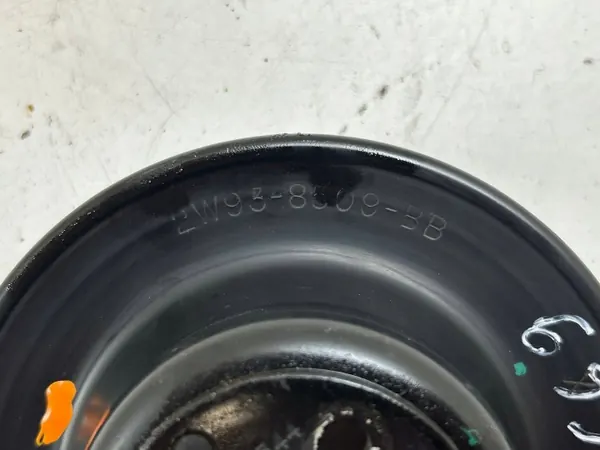 Polea de bomba de agua Jaguar OEM 2W938509BB - Usado image 7