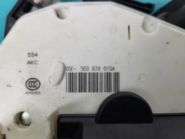 SKODA OCTAVIA III 2015 linke hintere Türschloss 5E0839015A image 2