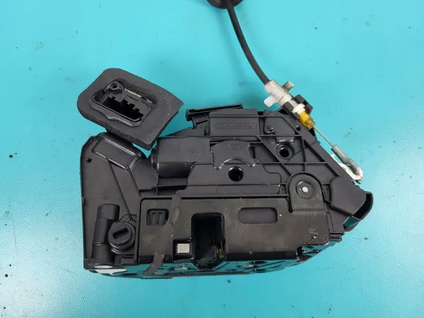 SKODA OCTAVIA III 2015 linke hintere Türschloss 5E0839015A image 3