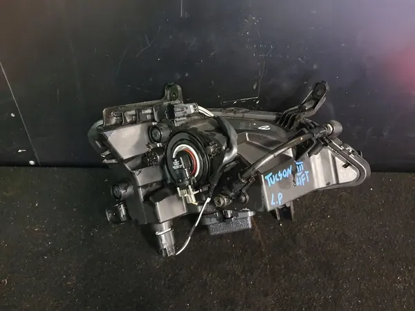 Halógeno DRL Esquerdo Frontal Hyundai Tucson III LIFT 92201-D7600 image 3