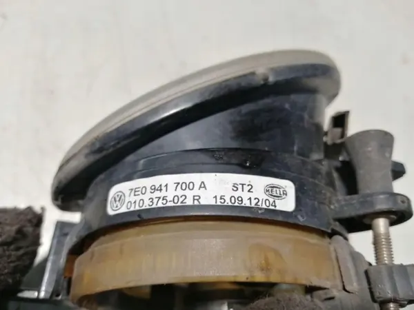 Phare Halogène Droit OEM 7E0941700A VW Occasion image 4
