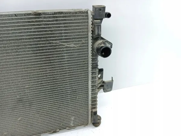 Radiateur d'eau Volvo V70 2008 OEM AMD159529 image 4
