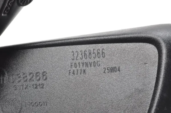 Espejo Retrovisor Volvo OE 32368566 - Usado image 5