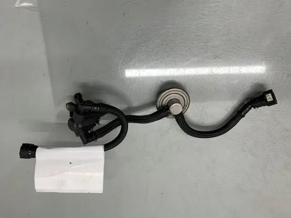 Válvula de combustível OEM 190218A627300 Ford Fiesta MK8 image 3