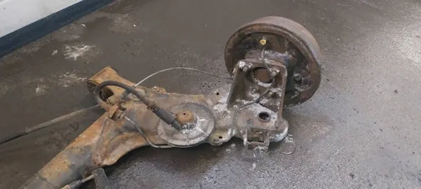 HB 3D Hinterachsschwinge für Opel Astra F image 3