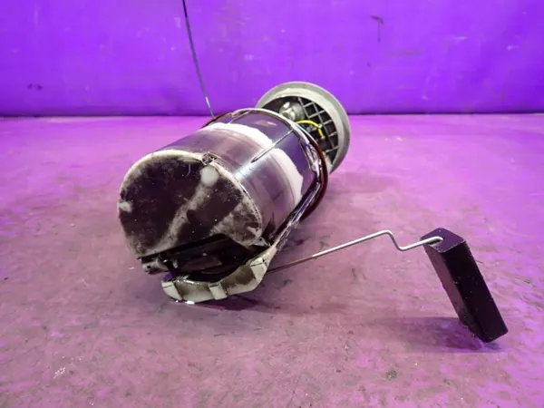 VW PASSAT B5 00-05 1.9 TDI Bomba de combustível 3B0919050B 4 PIN image 5