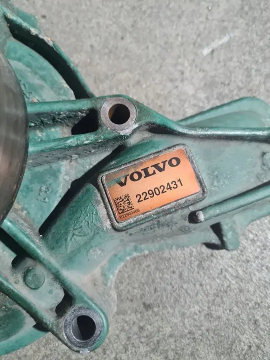 Pompe à eau OEM 22902431 pour Volvo FH16 D16K Euro 6 image 3