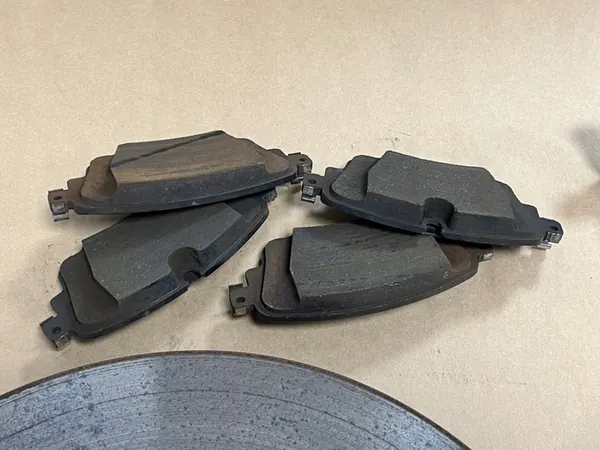 AUDI Q5 80A Discos e Pastilhas de Freio Traseiros 330 mm OEM image 4