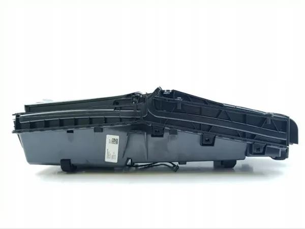 Mercedes tunnelopbergdoos OEM A2976809706 - Gebruikt image 4