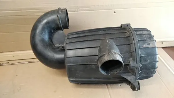 Fiat Ilmansuodattimen kotelo OE 1348860080 image 6