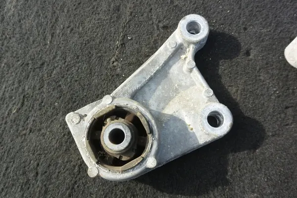 MAZDA CX-9 II TC 16- Support de Différentiel Arrière image 3